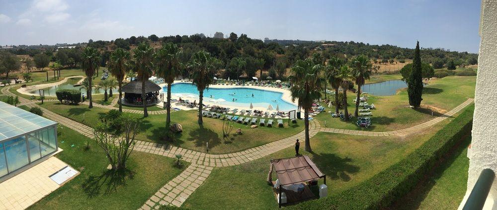 Yellow Alvor Garden Exterior photo
